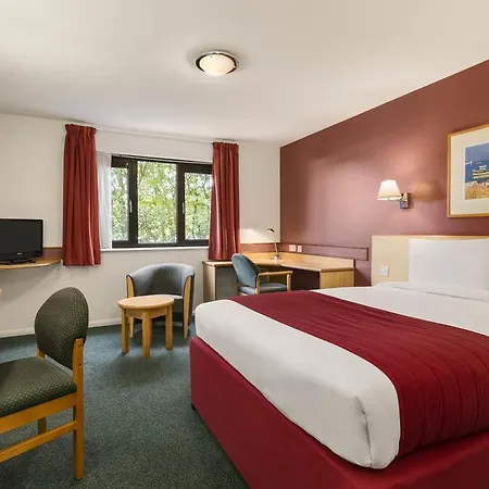 Hotel Ramada Bristol West 4*